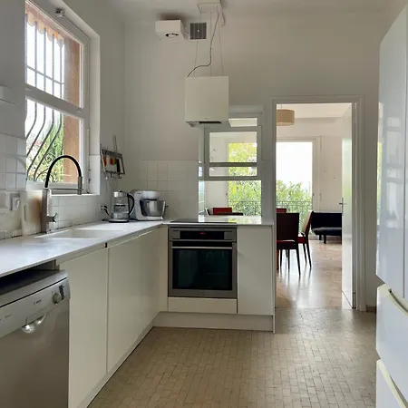 Vue Больё-сюр-Мер